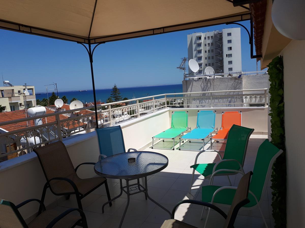 Panikos Beach Apartment I Larnaca Extérieur photo